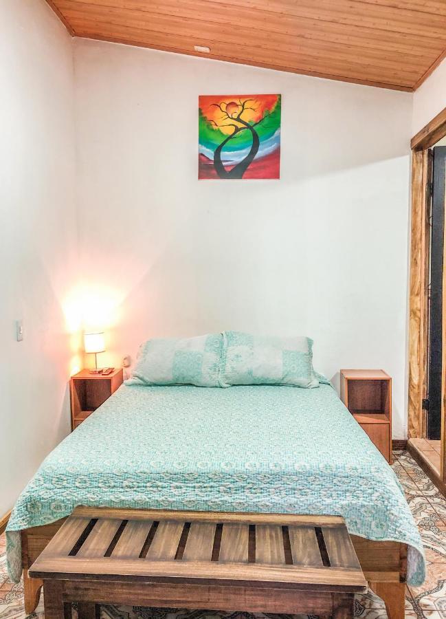 Monte Fresco Hostel Boutique Puntarenas Exterior photo