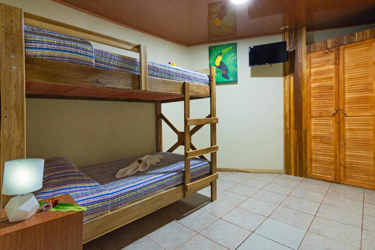 Monte Fresco Hostel Boutique Puntarenas Exterior photo