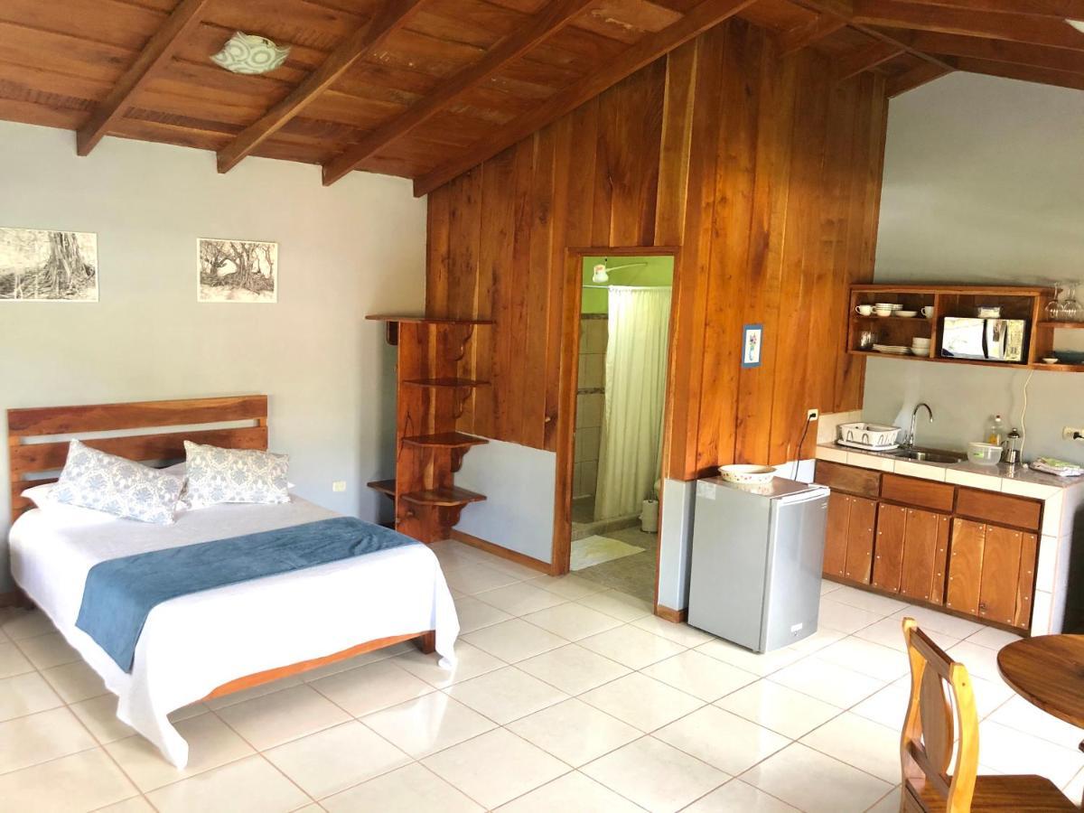 Monte Fresco Hostel Boutique Puntarenas Exterior photo